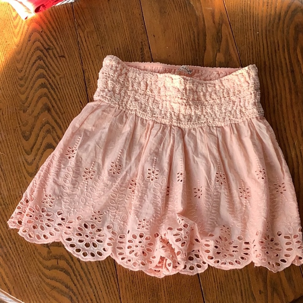 Cute skirt/short by free people